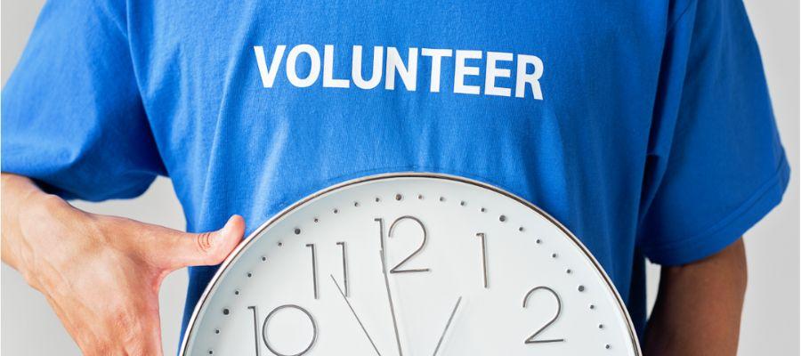 volunteer turchia con orologio 