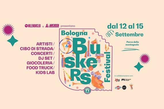 Bologna Buskers Festival verde su sfondo rosa con date e due stelline